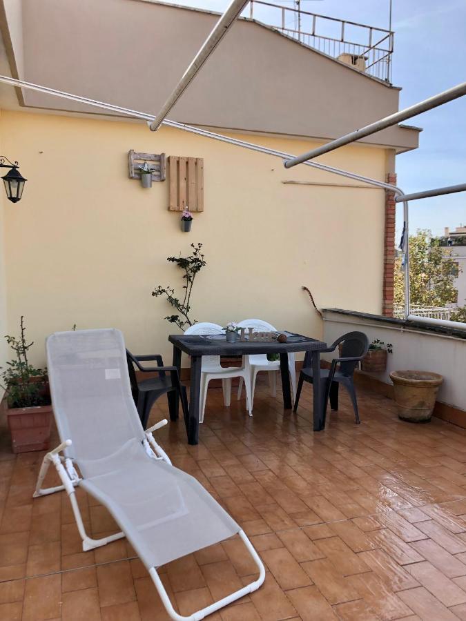 דירות רומא La Terrazza Del Sole מראה חיצוני תמונה